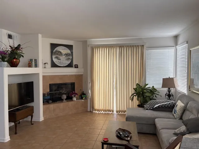 6033 Patmos Way, Oceanside, California 92056