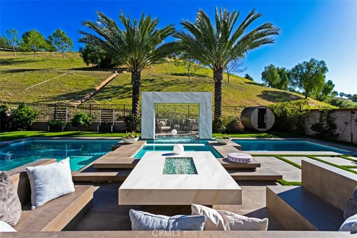26600 Paseo Retirada, San Juan Capistrano, California 92675