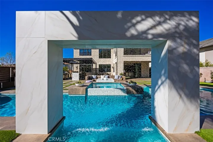 26600 Paseo Retirada, San Juan Capistrano, California 92675