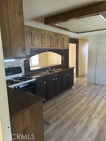 Kitchen with Laundry hook ups inside