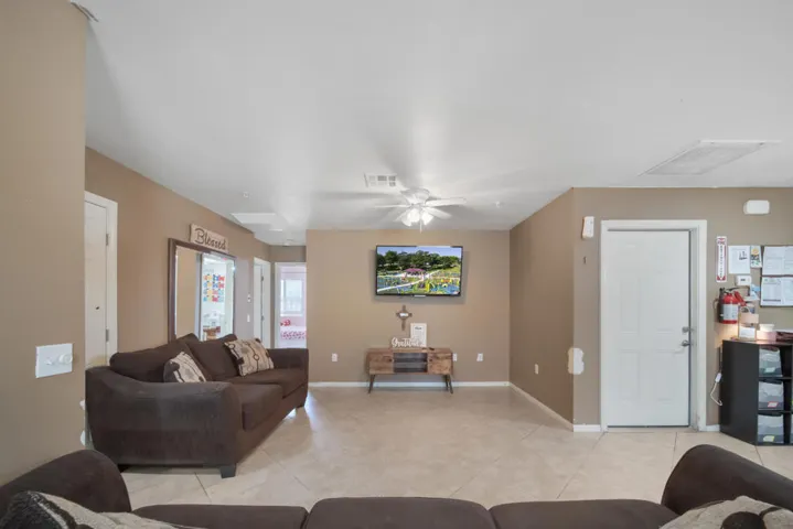 85811 avenida aleenah (25)