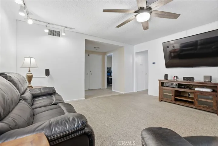 6585 Shannon, Riverside, California 92504