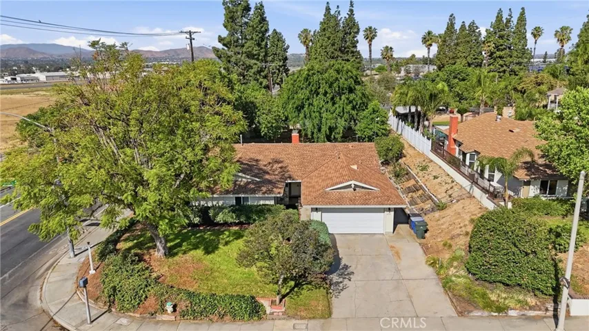 6585 Shannon, Riverside, California 92504
