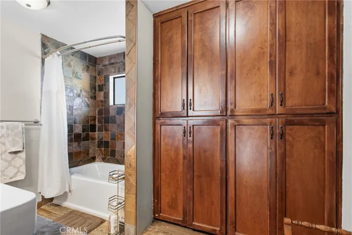 Lots of cabinet space in bathroom