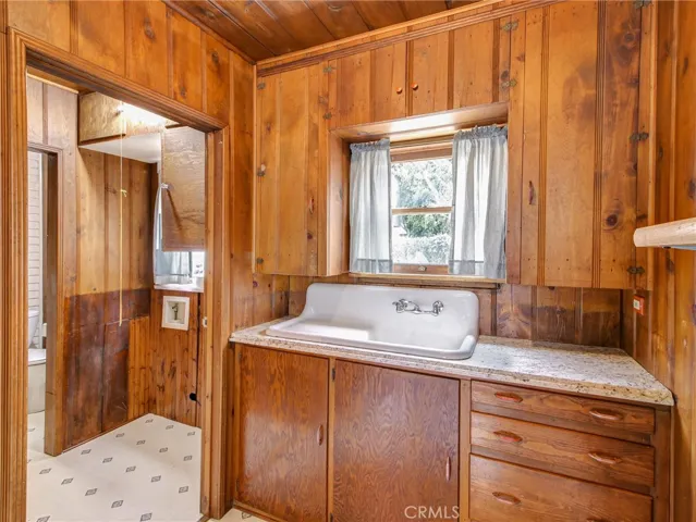 Guest Quarters