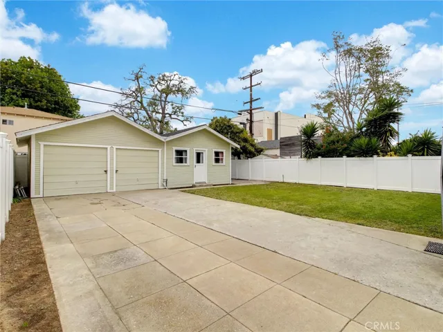 Backyard Garage and Guest Quarters