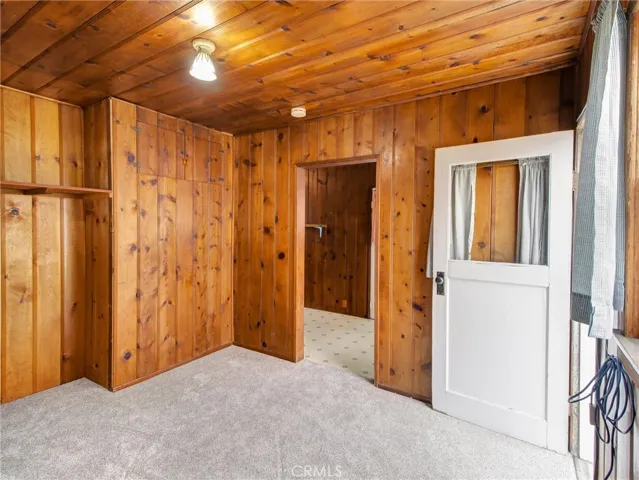 Guest Quarters Main Room
