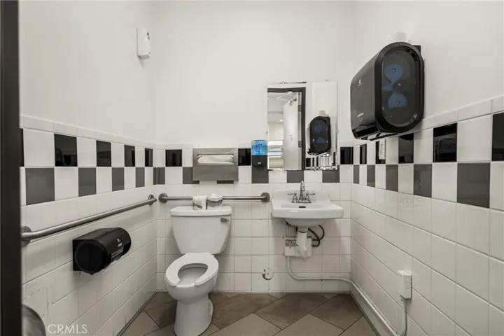 1201 W Holt, Ontario, California 91762