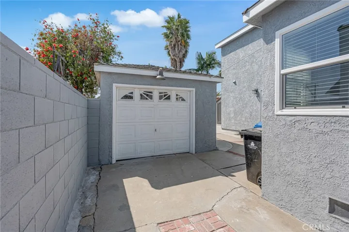 1381 W Summerland, San Pedro, California 90732