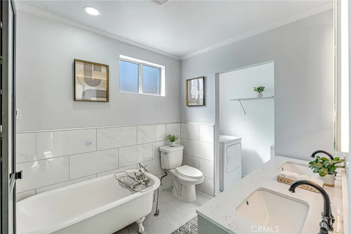 1381 W Summerland, San Pedro, California 90732