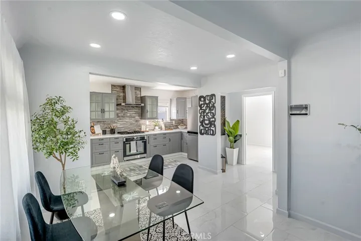 1381 W Summerland, San Pedro, California 90732