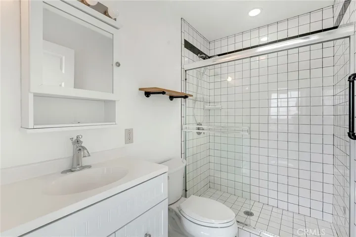 1381 W Summerland, San Pedro, California 90732