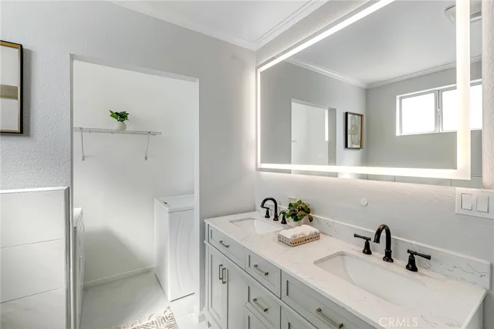 1381 W Summerland, San Pedro, California 90732