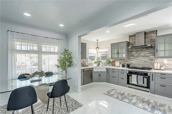 1381 W Summerland, San Pedro, California 90732