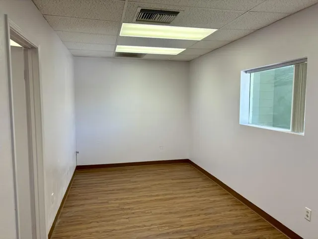 655 suite 215