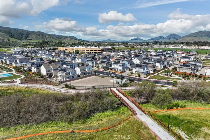 194 Earthwood Lane, San Luis Obispo, California 93401