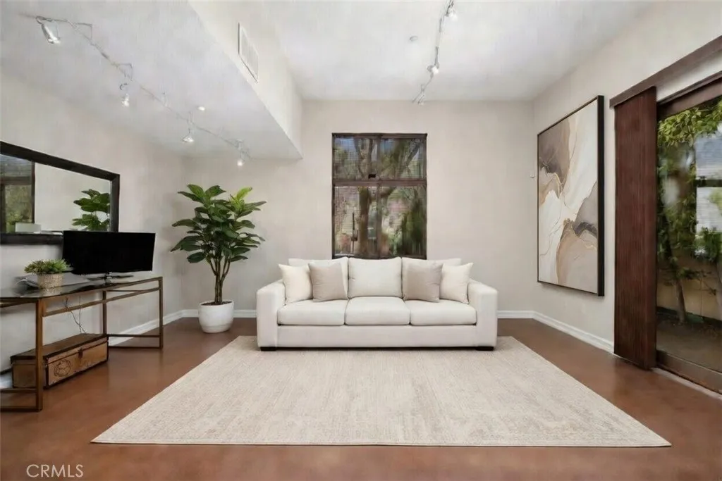 Main level bedroom