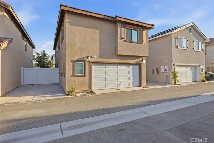 1207 Garnet Court, Colton, California 92324