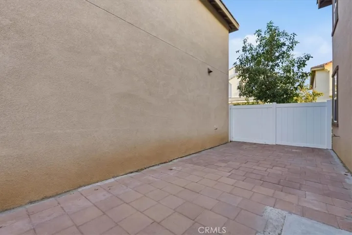 1207 Garnet Court, Colton, California 92324