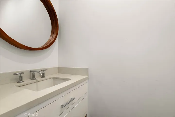 Powder on second level