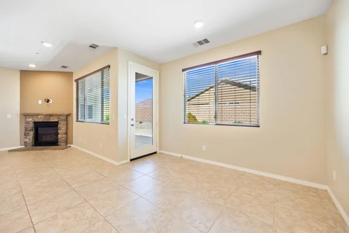 52-web-or-mls-068A9455