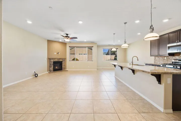 63-web-or-mls-068A9398