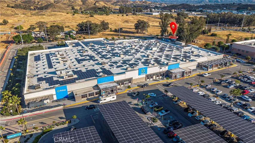 Super Wal mart and LA Fitness touch property
