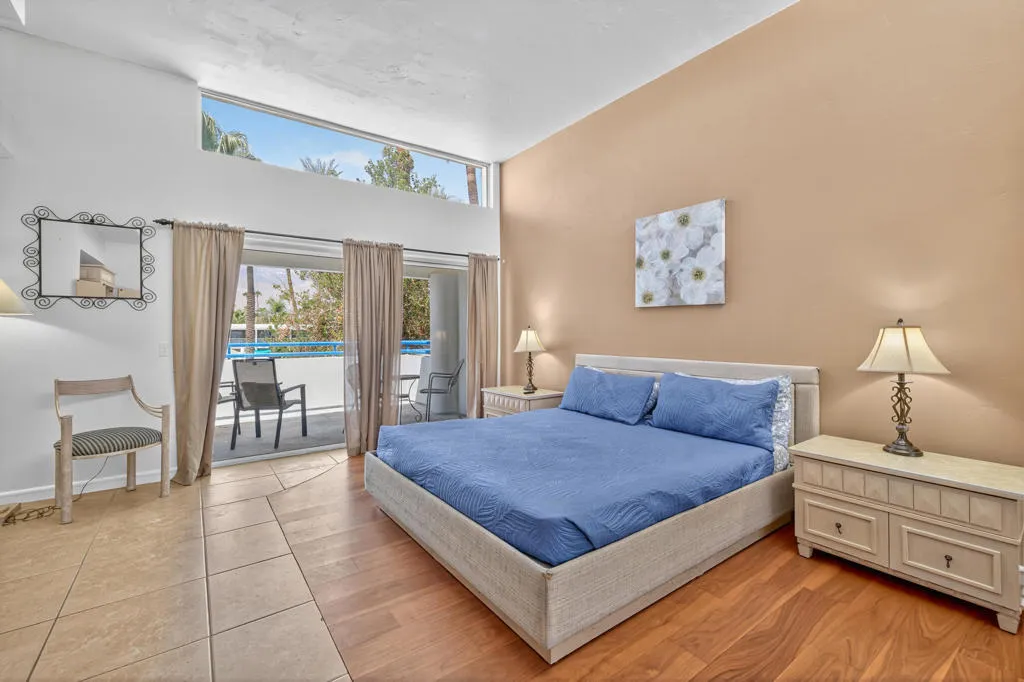18 room 1 blue bed upstairs 2