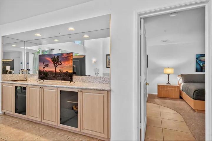 room 2 tv and ground floor bed_d