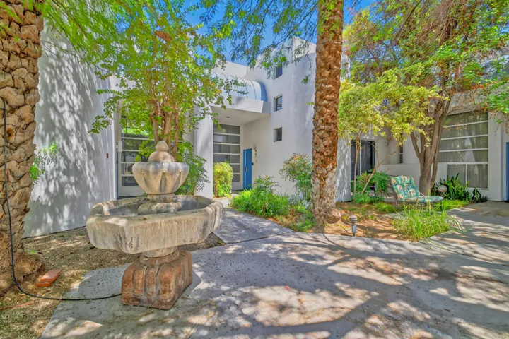 10 outdoor sitting area 2