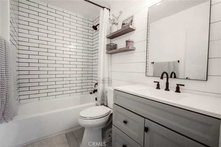 5829 Quiroz, Jurupa Valley, California 92509