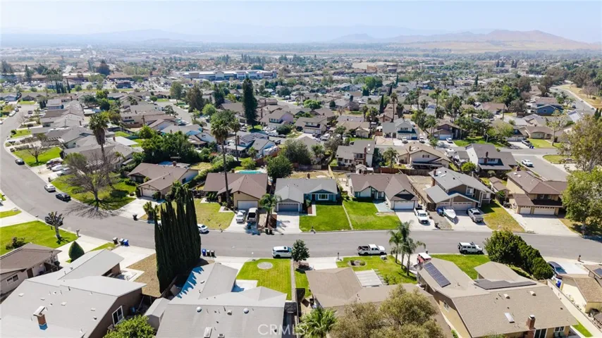 5829 Quiroz, Jurupa Valley, California 92509