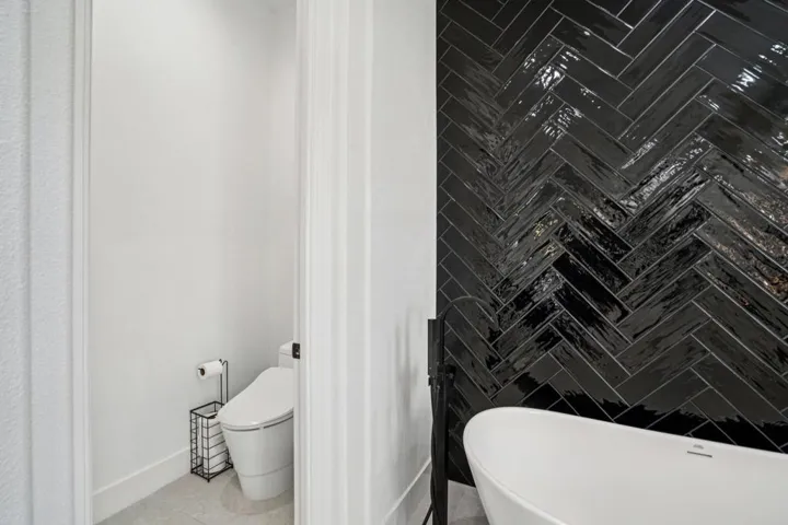 29-web-or-mls-Via Fiora-S2203-029