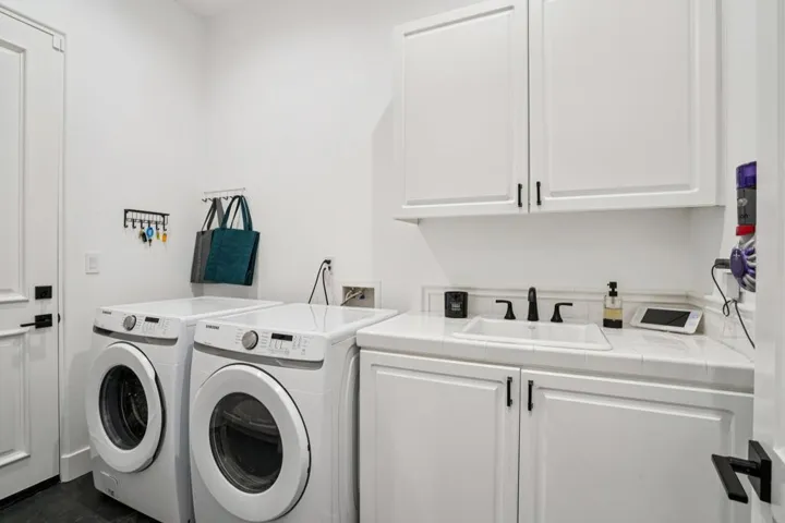 38-web-or-mls-Via Fiora-S2203-038