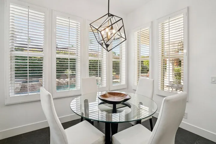 13-web-or-mls-Via Fiora-S2203-013