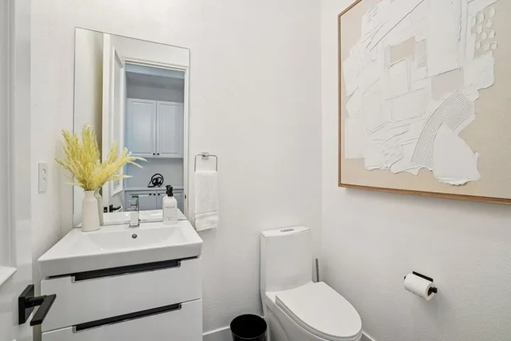 19-web-or-mls-Via Fiora-S2203-019