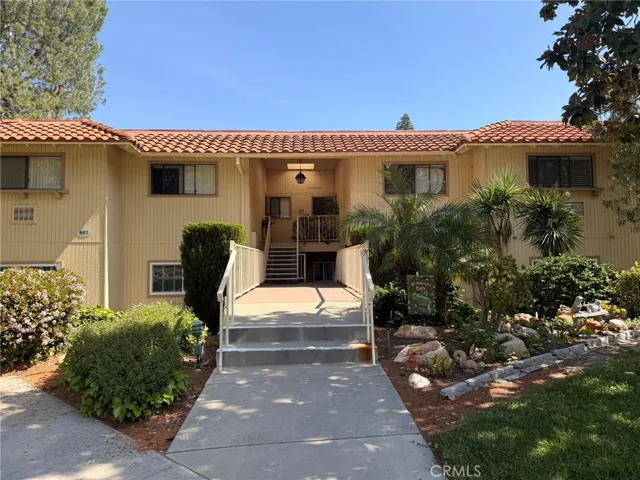 861 Ronda Mendoza N, Laguna Woods, California 92637