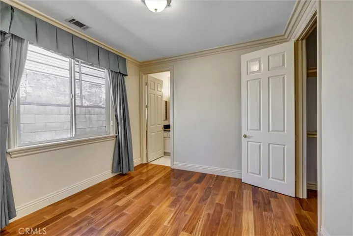 2nd Floor Jack & Jill Room #2