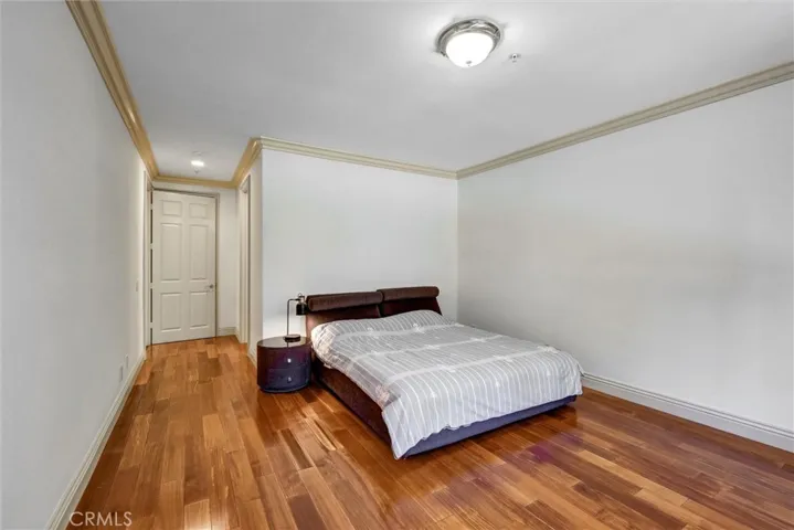 1st Floor Master Bedroom