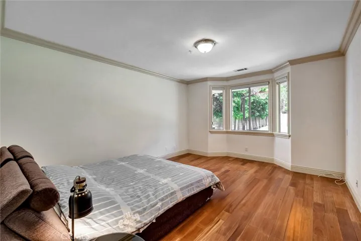 1st Floor Master Bedroom