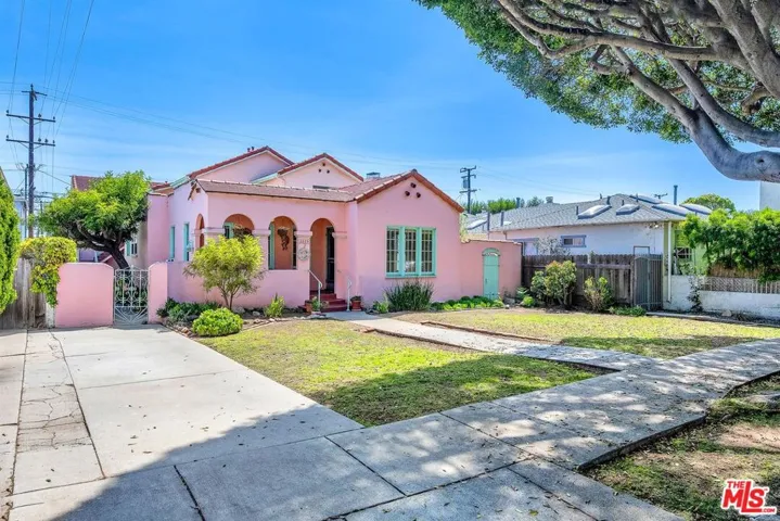 2206 Oak Street A, Santa Monica, California 90405