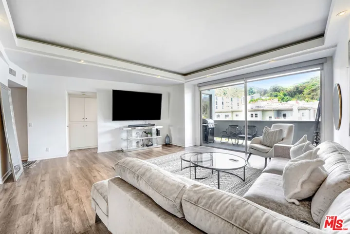7250 Franklin Avenue 503, Los Angeles, California 90046