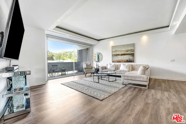 7250 Franklin Avenue 503, Los Angeles, California 90046