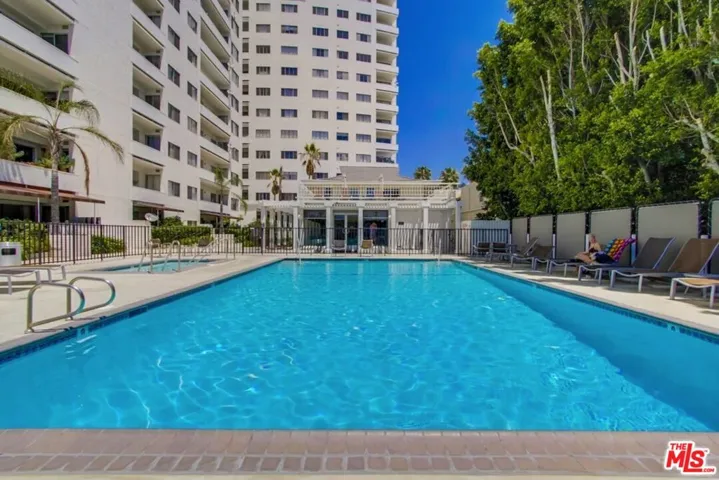 7250 Franklin Avenue 503, Los Angeles, California 90046