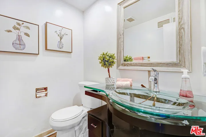 7250 Franklin Avenue 503, Los Angeles, California 90046