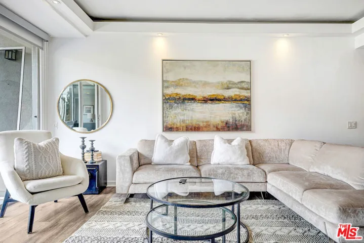7250 Franklin Avenue 503, Los Angeles, California 90046