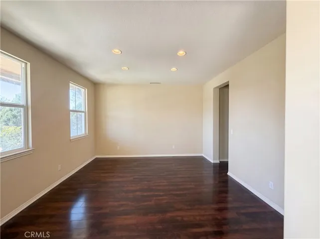 28327 Serenity Falls, Menifee, California 92585