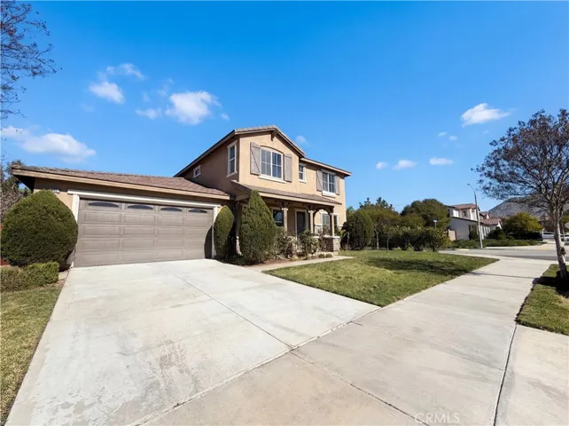28327 Serenity Falls, Menifee, California 92585