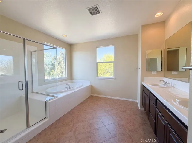 28327 Serenity Falls, Menifee, California 92585