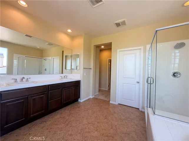 28327 Serenity Falls, Menifee, California 92585